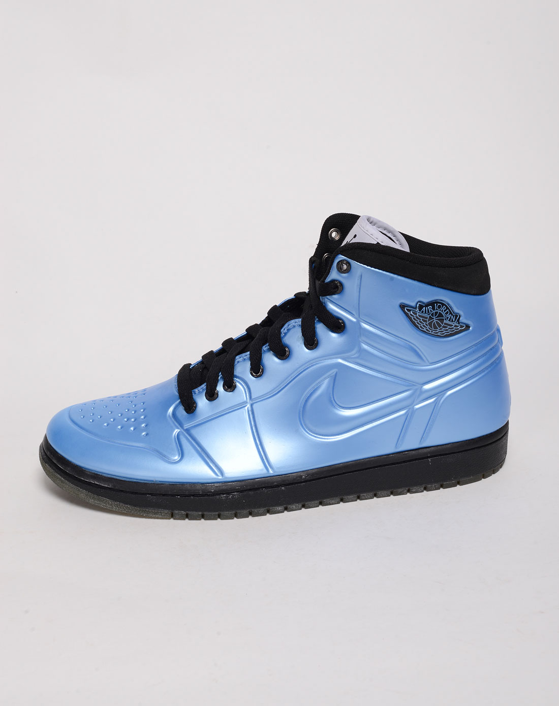 哪里能买到正版篮球鞋 耐克蓝色正版鞋多少钱合适?哪里有良心微商?