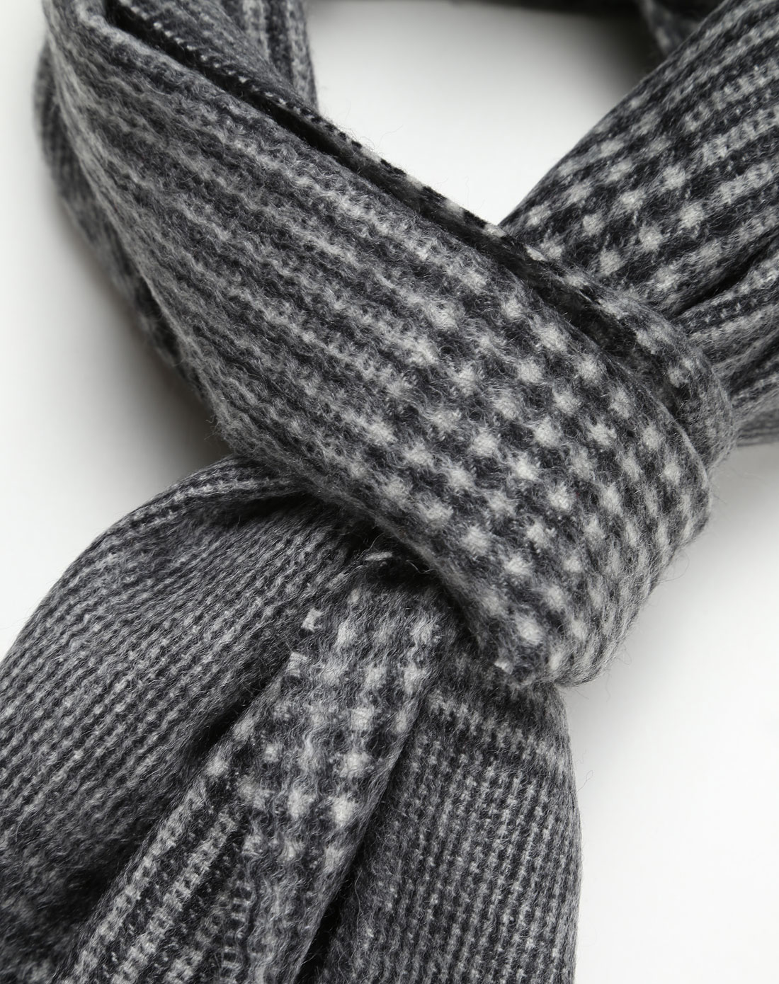 > 深麻灰色格子经典精纺羊绒围巾