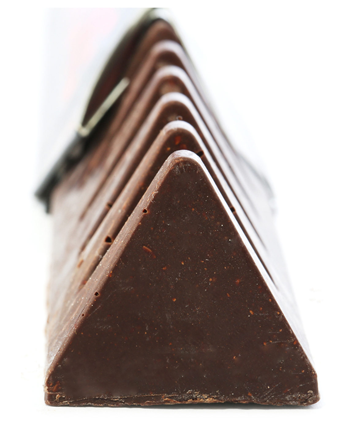 瑞士三角黑巧克力含蜂蜜及奶油杏仁