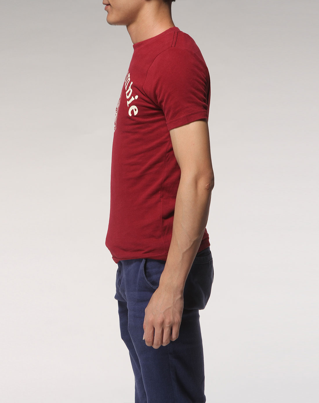 > abercrombie & fitch 少男深红色印字圆领短袖t恤