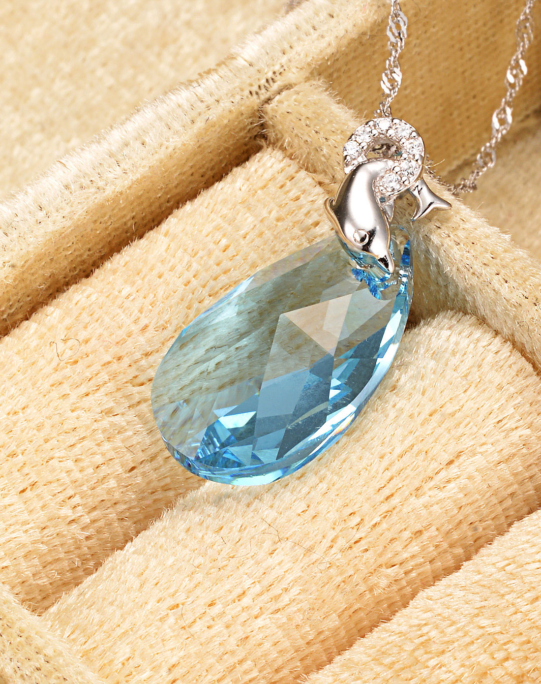 s925银镶奥地利水晶吊坠海豚byd276蓝色(送18寸s925银链)