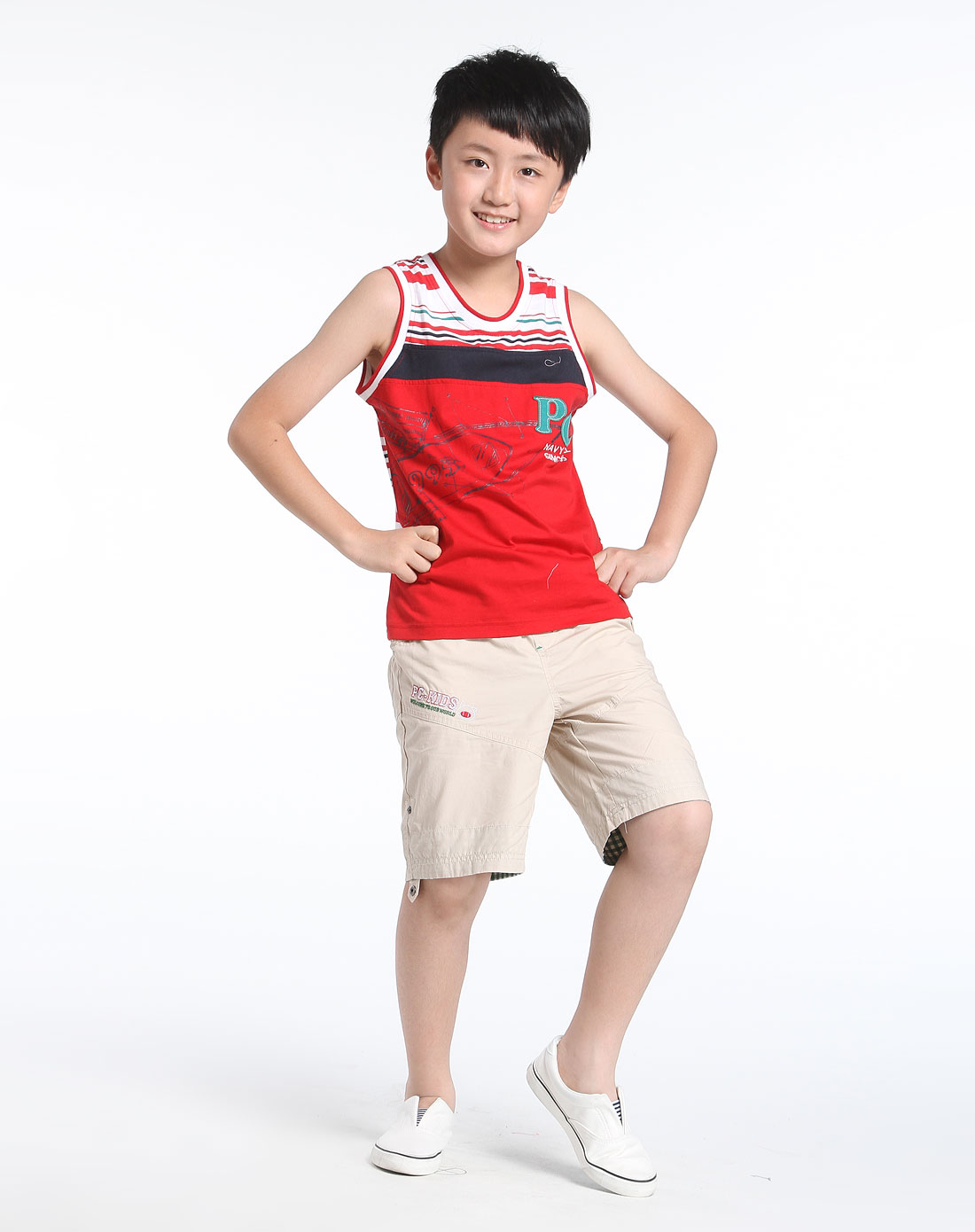 男童红色圆领印图背心