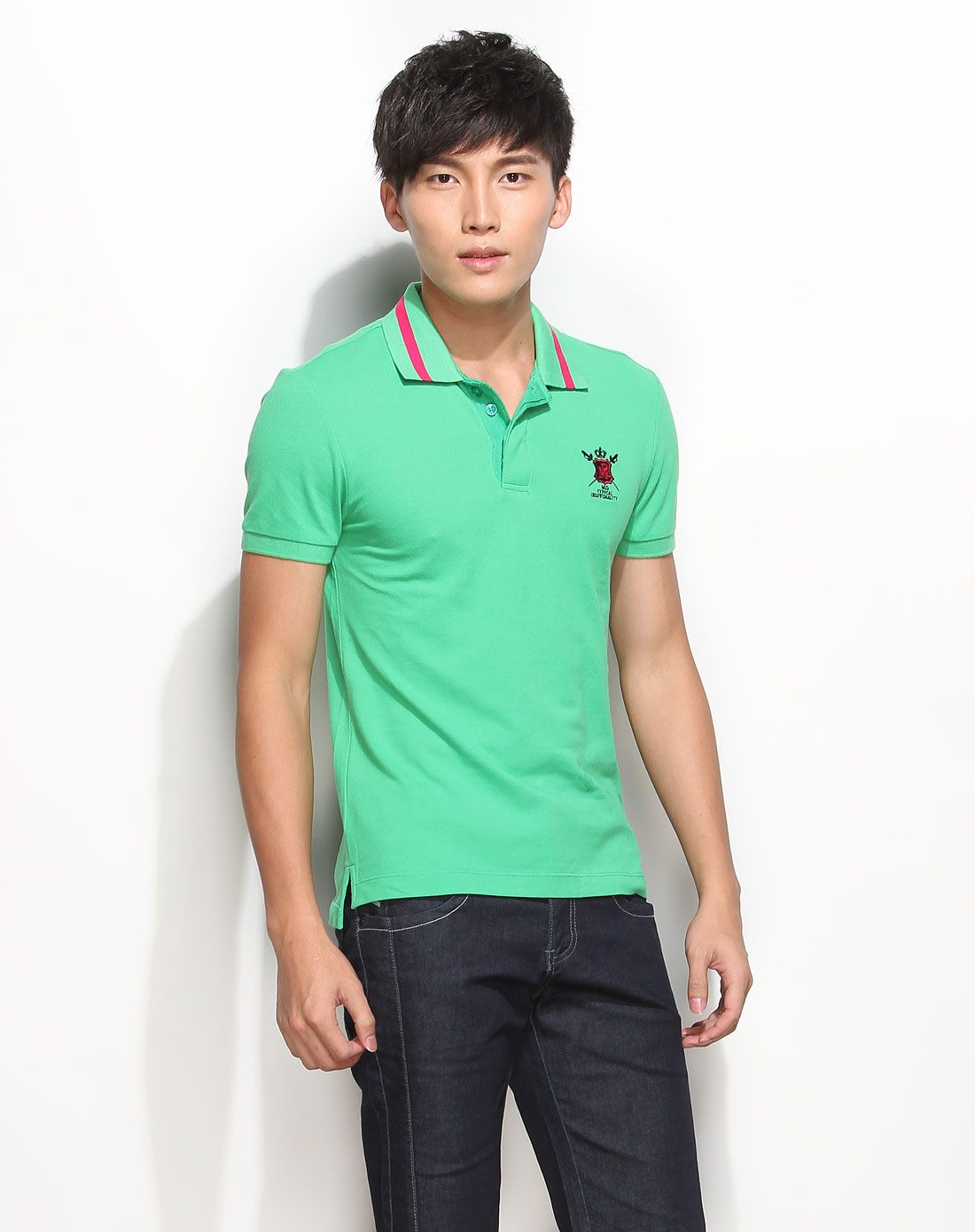 盾牌绣花青绿色短袖polo衫