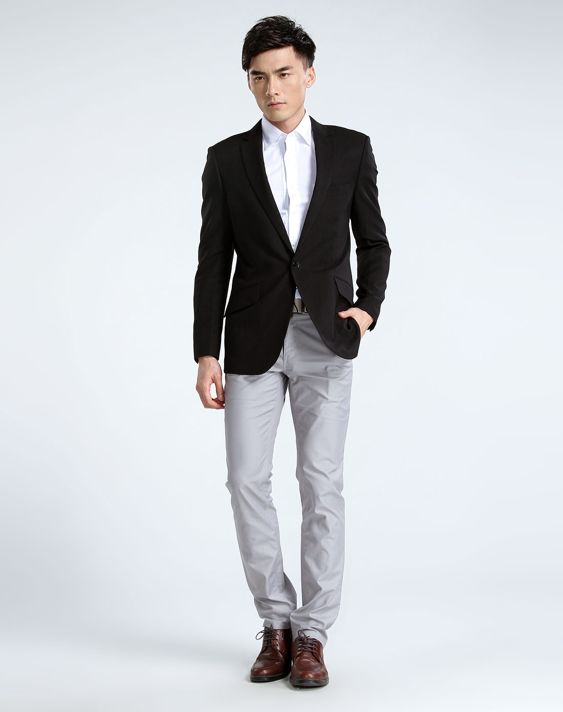 男款黑色简约大气长袖西装