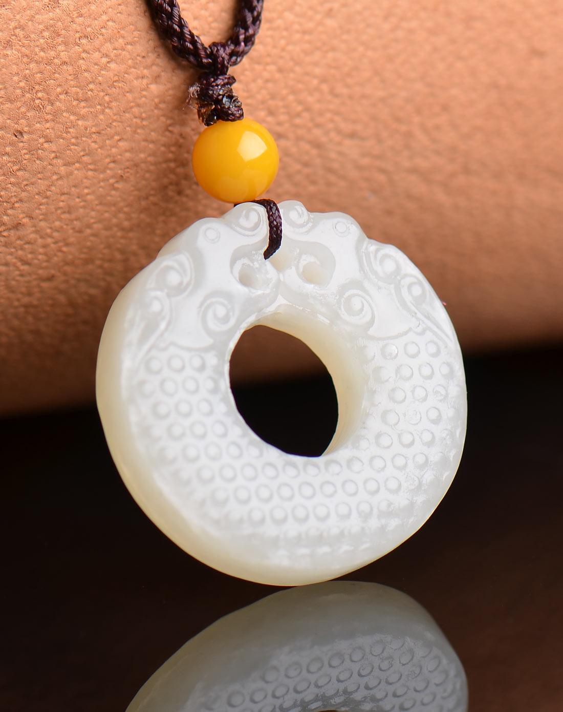 吉祥如意白玉龙环吊坠