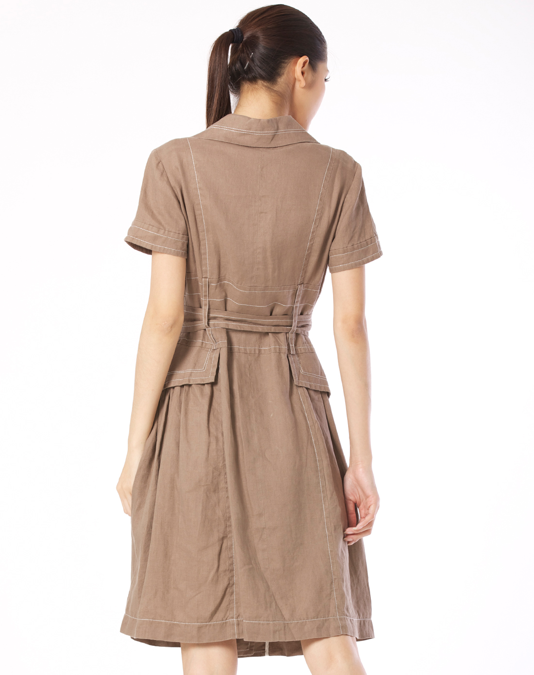 咖啡色亚麻短袖连衣裙