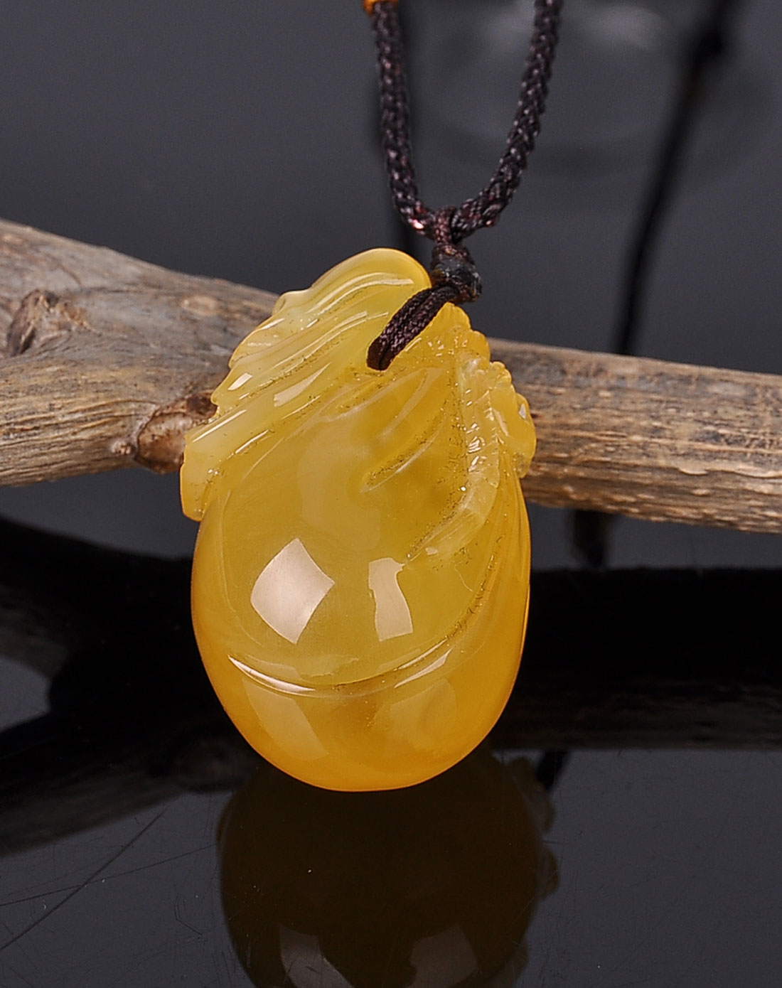 聚财钱袋蜜蜡项链(带证书)