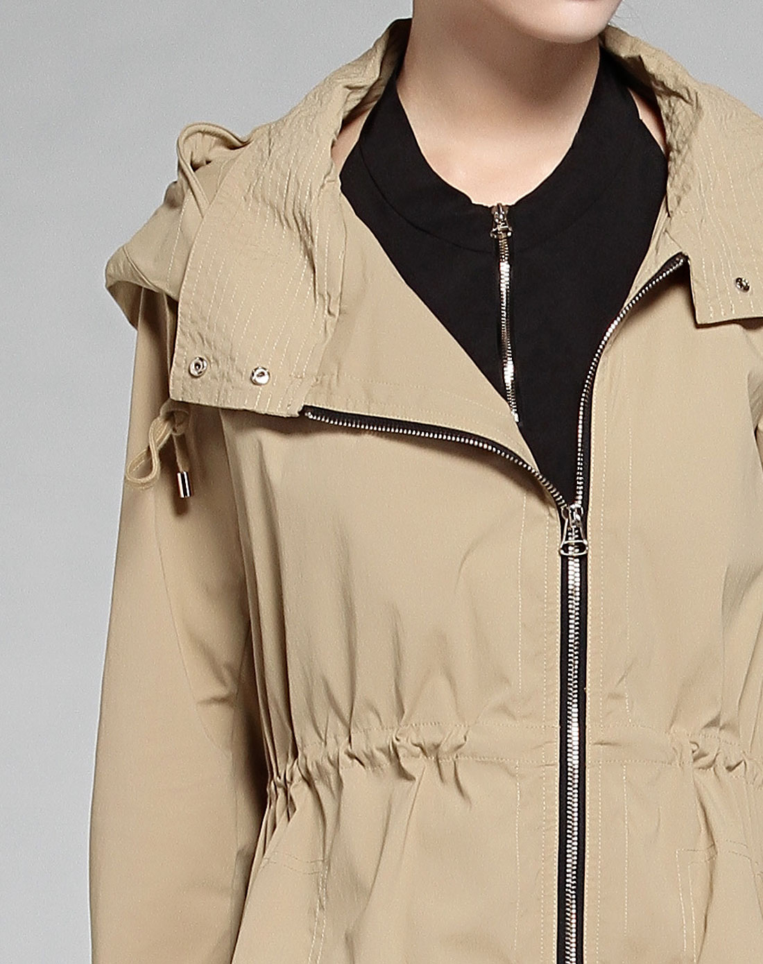 卡其色连帽拉链抽带长袖风衣