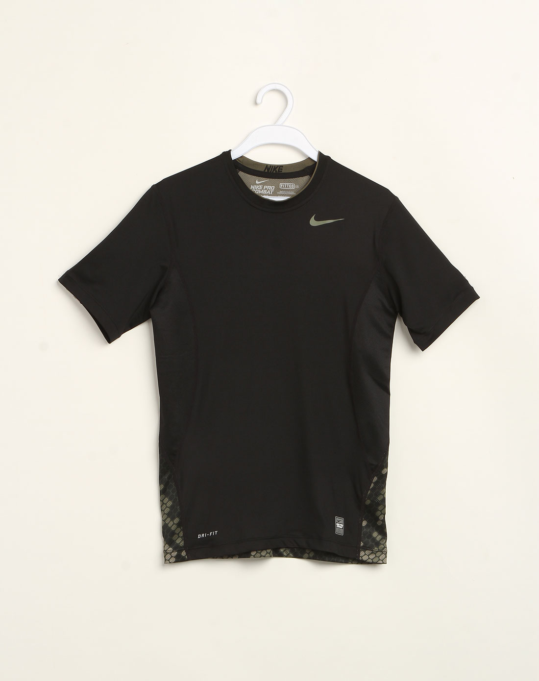 耐克nike-童装男童黑色休闲短袖t恤411521-012_唯品会