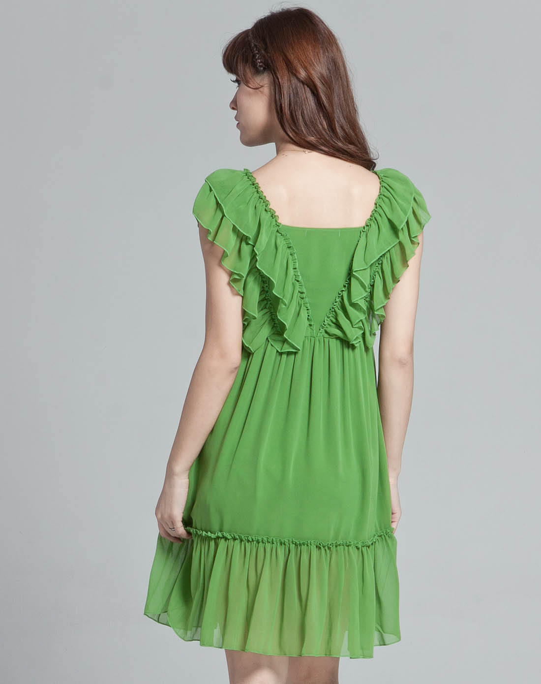 > 绿色仙女飘逸无袖纯色雪纺连衣裙