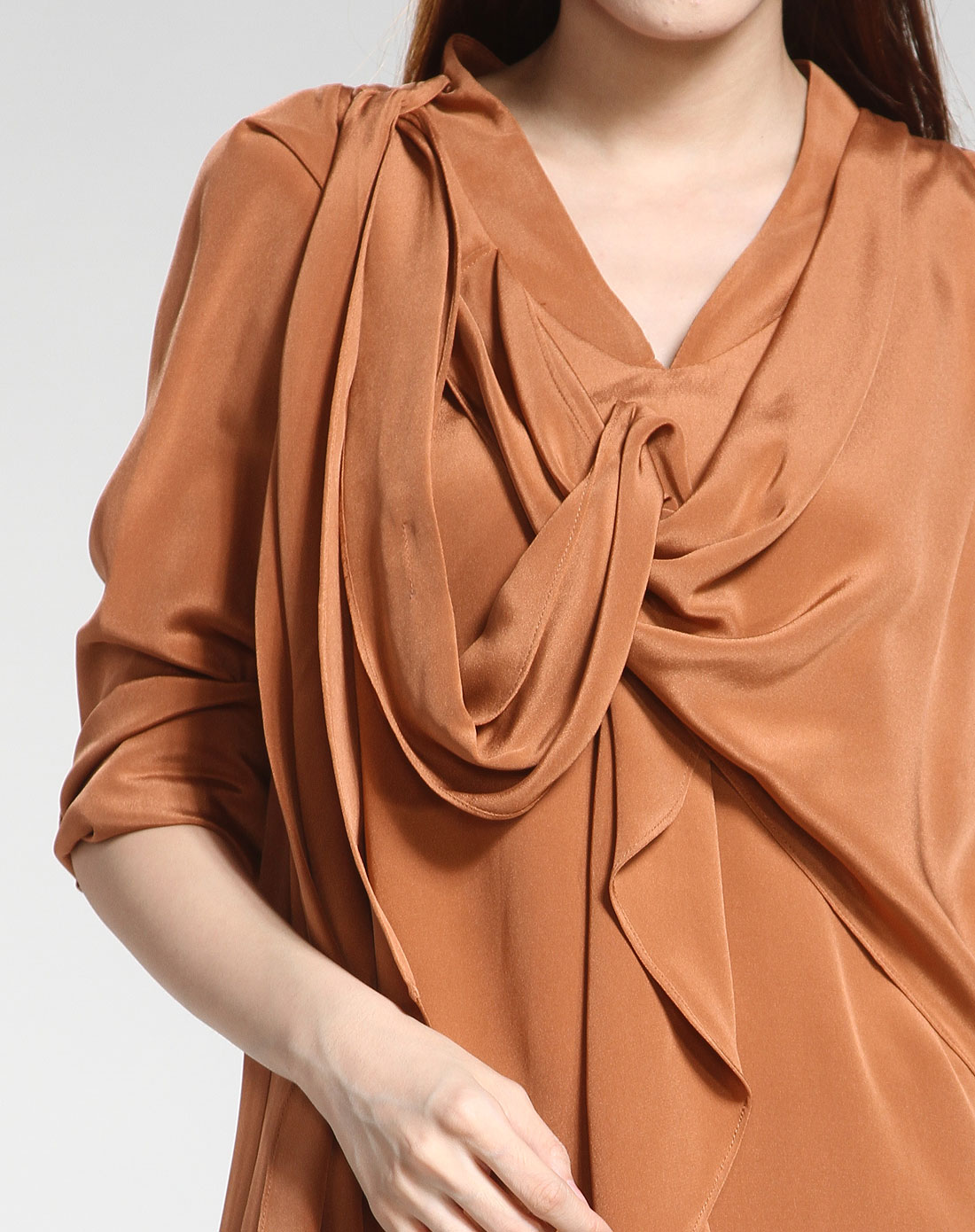 黄咖色坠领时尚长袖上衣